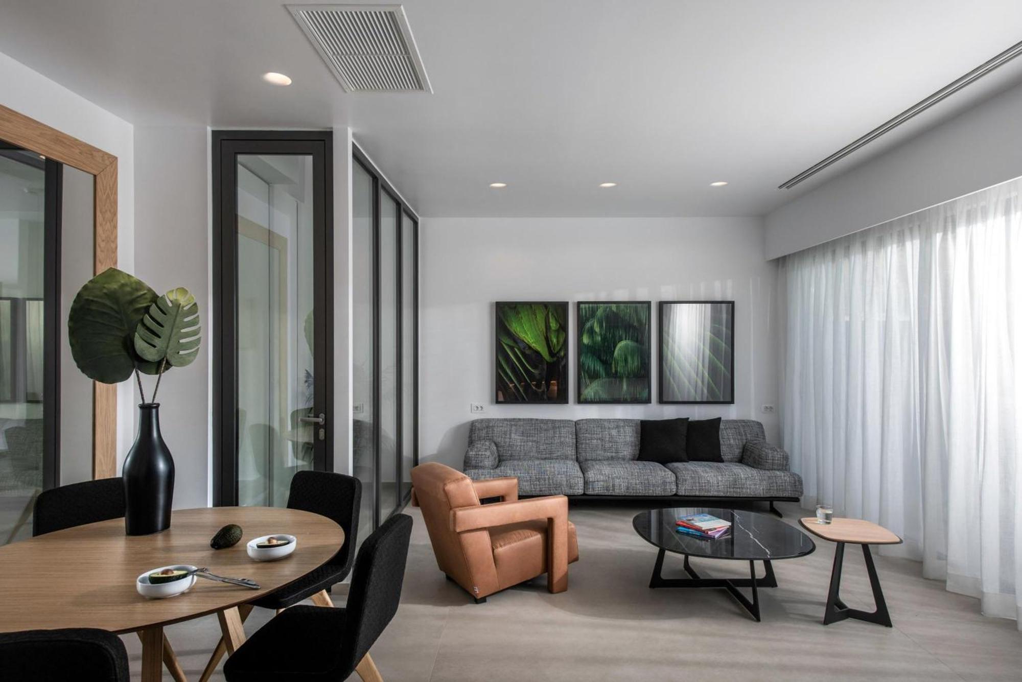 Made By The Sea Villa 4 利加里亚 外观 照片