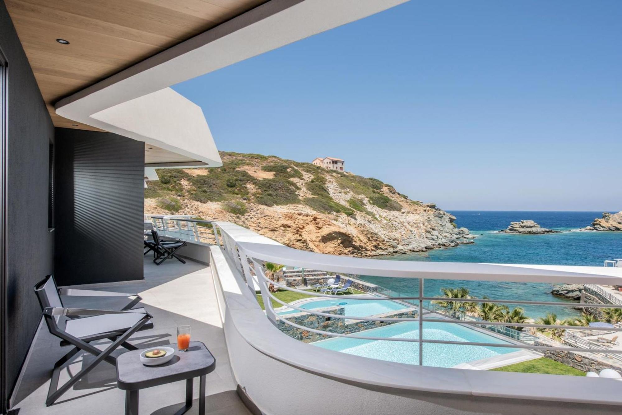 Made By The Sea Villa 4 利加里亚 外观 照片